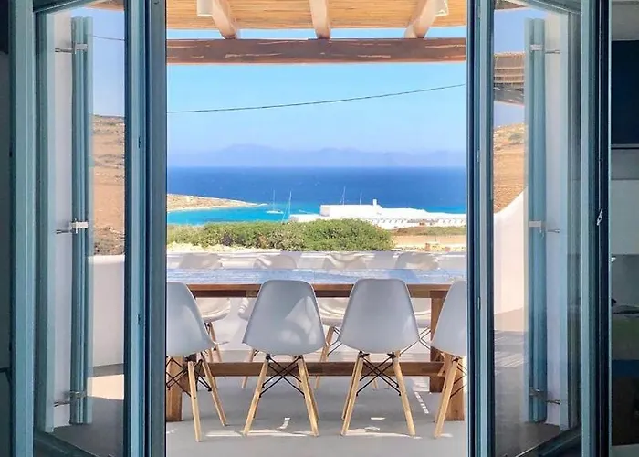 Blue Harpist Hotel *