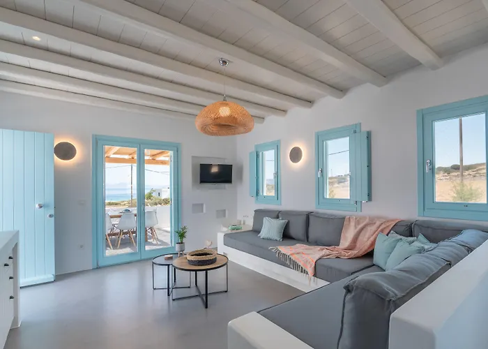 Blue Harpist Hotel *